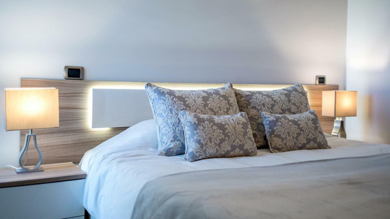Villa, Private Heated Pool And Jacuzzi . Maspalomas  Bagian luar foto