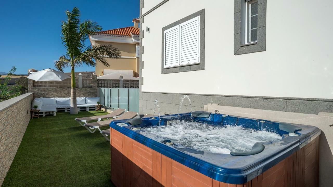 Villa, Private Heated Pool And Jacuzzi . Maspalomas  Bagian luar foto